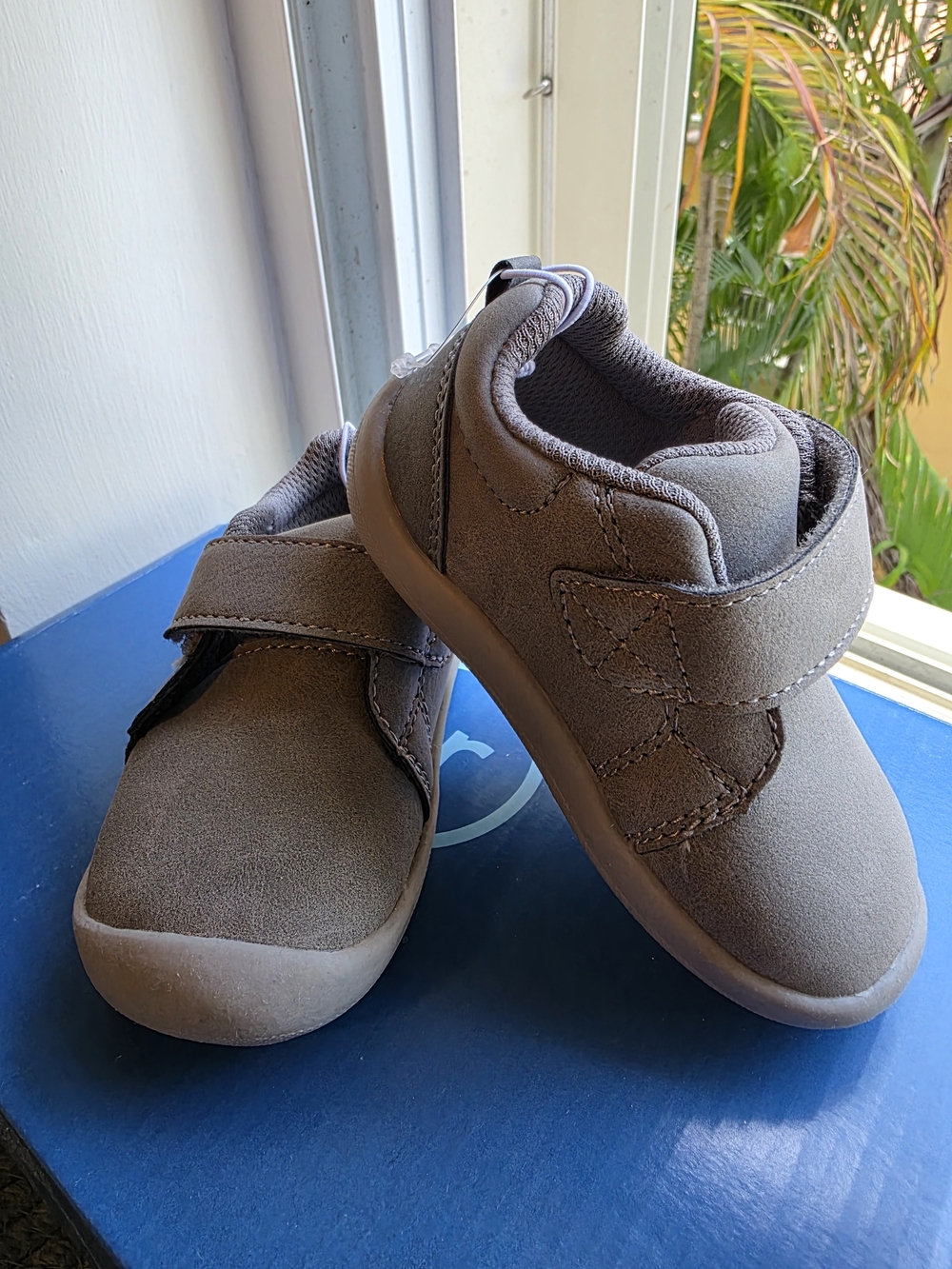NWT Stride Rite Toddler Gray Velcro Casual Shoes